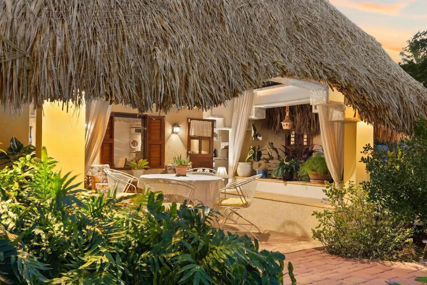 Holiday home Villa Laurence - Steps To Ocean Bliss By Lucha Savaneta